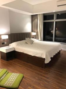 3BR luxury apartment in Ortigas with swimming pool