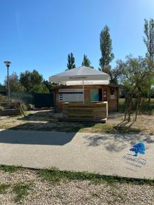 Campings Mobilhome « chant des Cigales » : photos des chambres