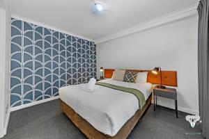 KozyGuru | Haymarket | Clean Modern 1 Apt | Best Location