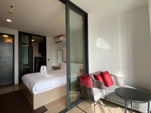 The EDGE x MonthStayZ Thailand