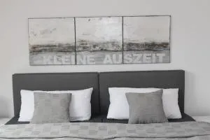 Kleine Auszeit im alten Weingut - Wolken