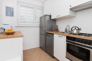 Cosy Apartment for 5 Guests Gdańsk Wrzeszcz by Renters