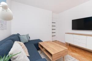 Cosy 3 bedroom Apartament Reja by Renters