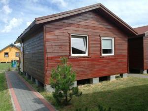 Nettes Ferienhaus in Rusinowo mit GroÃŸer Terrasse