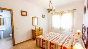 El Almendro Cómpeta by Ruralidays