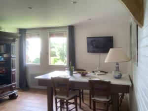 Maisons de vacances Bener'Inn Une maison 3 chambres 125 m2 ou Une maison 2 chambres 50 m2 ou les 2 maisons : photos des chambres