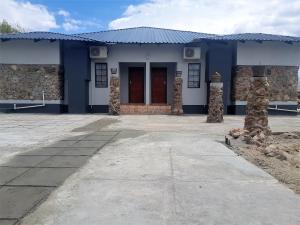 Pelican Lodge and Camping