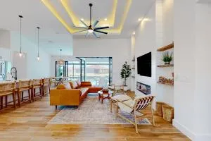 Daze Off - Flamingo Bay