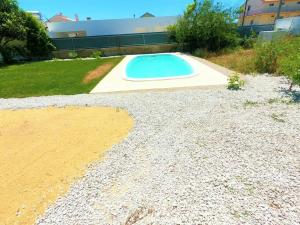 Caparica Cozy T2 apartment with pool Charneca da Caparica Lisboa
