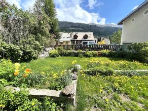 Appartement Montagne : 2 Pces, 4 Couchages, Jardin, Animaux OK, Navette et Commerce Proches - FR-1-330F-211