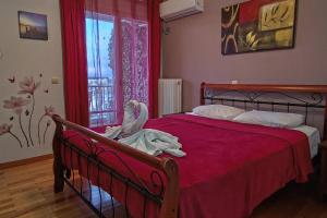 Great city view at a safe neighborhood near metro