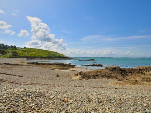 Maisons de vacances Holiday Home Roz Amor by Interhome : photos des chambres