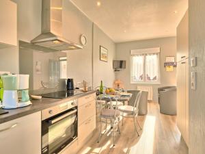 Maisons de vacances Holiday Home La Corvette by Interhome : photos des chambres