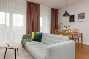 Modern Apartment Stalowa 2 bedrooms & Parking by Noclegi Renters