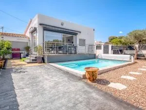 Villa Gironés by Interhome - Palau-Saverdera