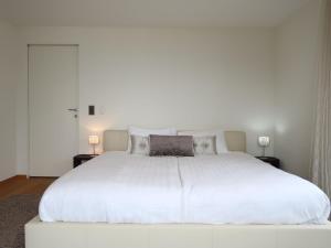 Apartment LEsplanade A3-8 by Interhome