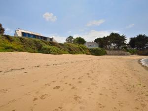 Maisons de vacances Holiday Home Charme de la plage du Moulin by Interhome : photos des chambres