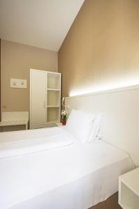 Classic Single Room