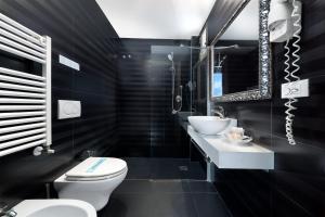 Double or Twin Room with Balcony