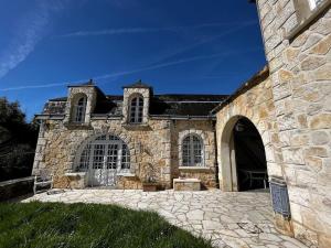 Maisons de vacances #Grande Villa a Cublac #Vue, Terrasses et Jardins : photos des chambres