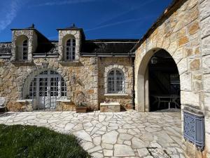 Maisons de vacances #Grande Villa a Cublac #Vue, Terrasses et Jardins : photos des chambres