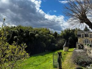 Maisons de vacances #Grande Villa a Cublac #Vue, Terrasses et Jardins : photos des chambres