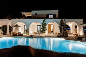Beachfront Villa Crystalia
