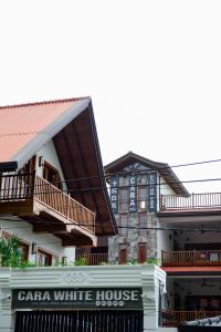 Cara White House