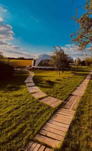 Glamping Stacja Zieleniec w Nałęczowie