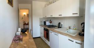 Appartements Au coeur de Cavalaire sur mer : photos des chambres