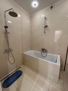 New central 2room apartment