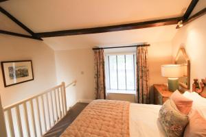 Kirkstone Cottage ideal for a romantic break centrally located in Ambleside with wood burning stove