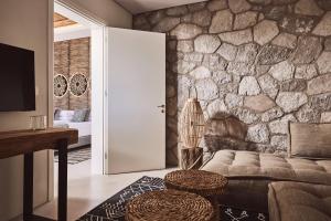 Serenity Suite Milos