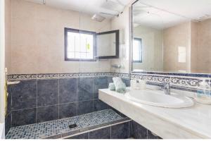 PUERTO BANUS !!! Piscine et Plage à proximité