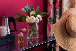 Hotels Hotel Des Marronniers : photos des chambres