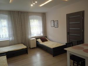 WOLSKA APARTMENT 80m2 - 7 people, 3 rooms