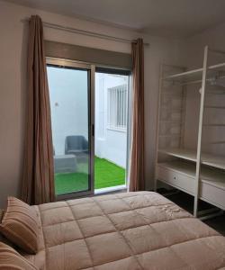 Apartamento en Les Alqueries con aire acondicionado