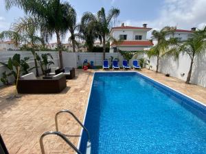 Villa Angel - Exotic Villa 200m From Beach