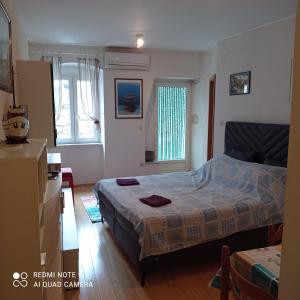 Studio Cres