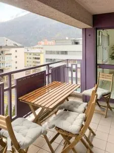 Bright apartment with balcony in Brig city centre - Brigerbad