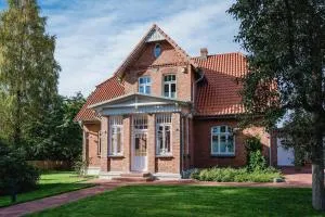 Landhaus Waldstrasse 7 - Bergen