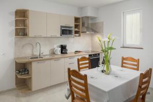 Apartment Kazalac Green Oasis