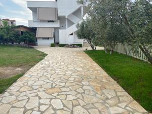 Ergys Apartments - 3hvězdičkové hotely ve městě Ksamil