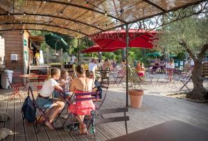 Campings Huttopia Fontvieille : photos des chambres