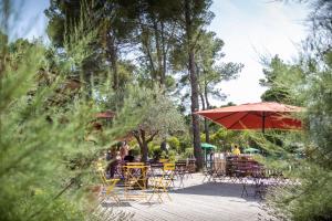 Campings Huttopia Fontvieille : photos des chambres