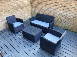 Stunning 2 bedroom flat in town