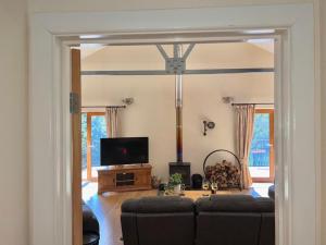 Perfect Tranquil Holiday Home Old Forge Pumphouse - Pass the Keys