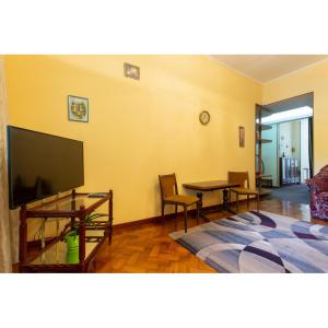 Cozy apartment on Nezalezhnosti Avenue