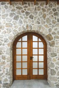 Aesthisis Sensational Accommodation Archangelos