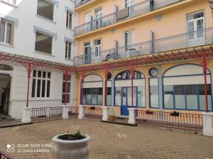 Appartements Le splendid-2 pers-neuf-balcon-calme-fibre-lit top : photos des chambres